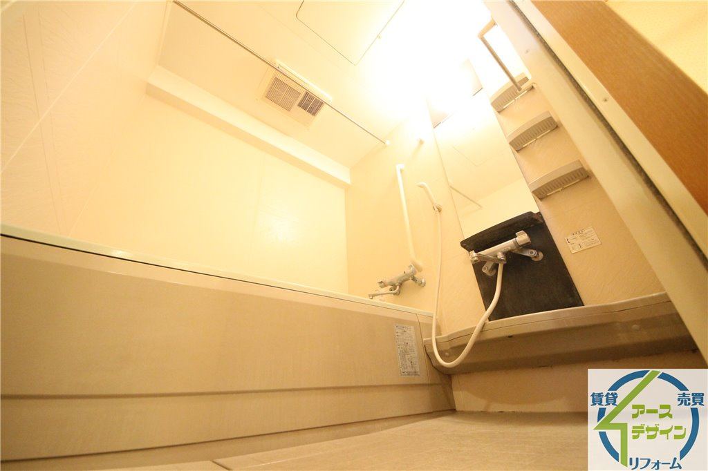 メゾングレースの浴室