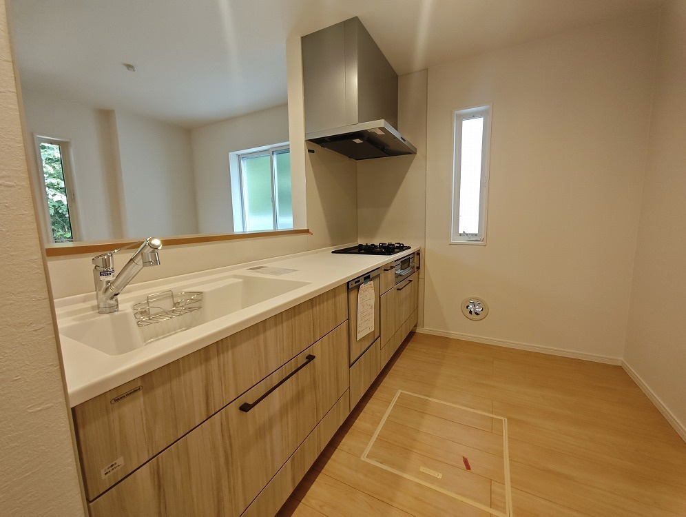 横浜市緑区三保町 新築戸建て【仲介手数料無料】カースペース2台のキッチン