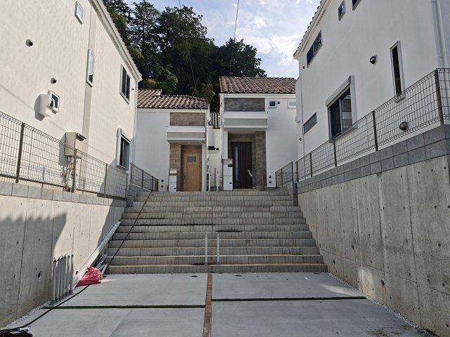 横浜市緑区三保町 新築戸建て【仲介手数料無料】カースペース2台の外観