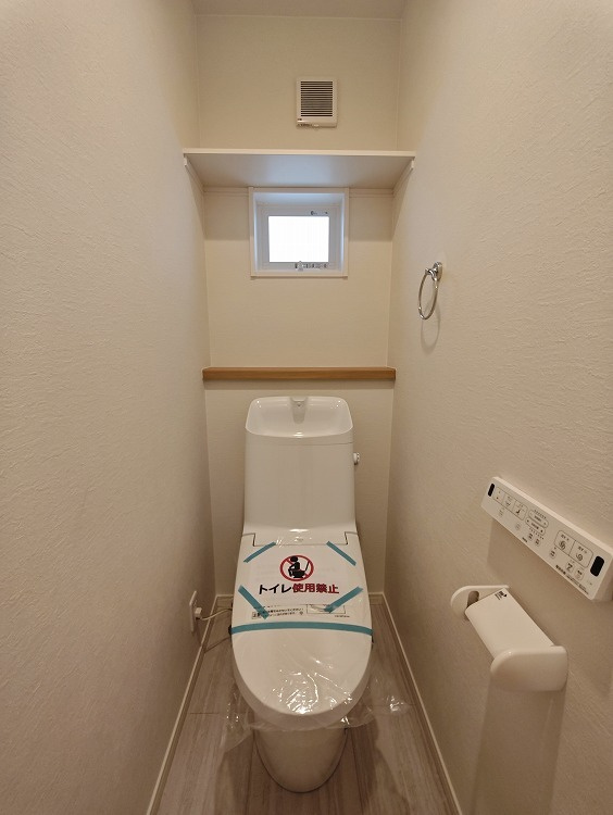 横浜市緑区三保町 新築戸建て【仲介手数料無料】カースペース2台のトイレ