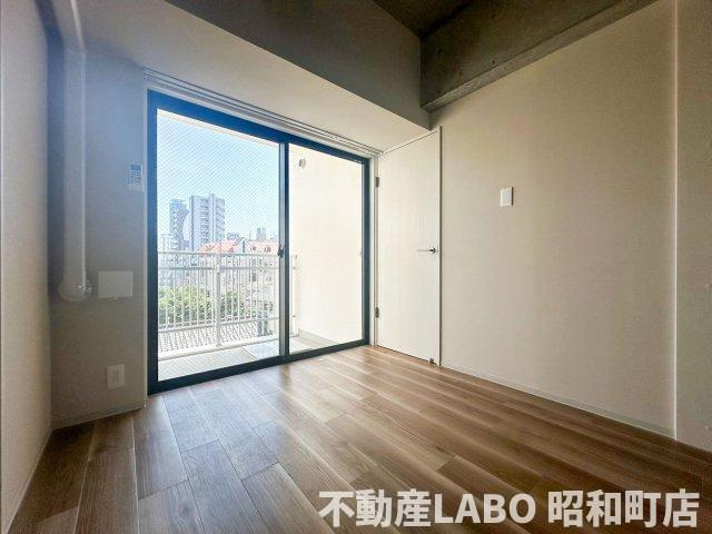 ブリリアントコートクラージュの洋室