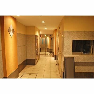 ドルチェ京橋壱番館のロビー