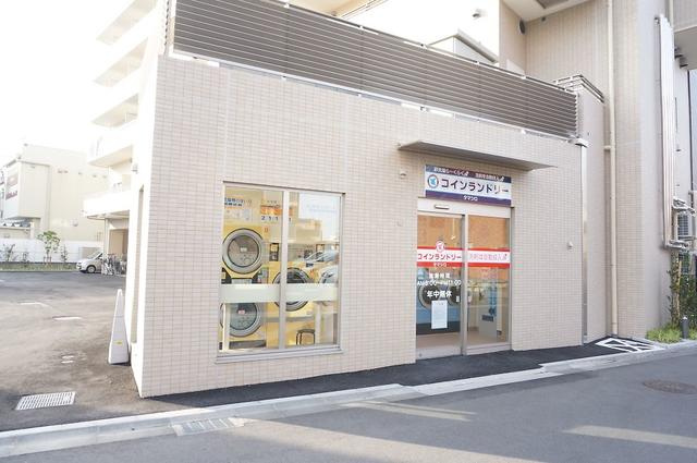 稲城市矢野口のアパートのエントランス