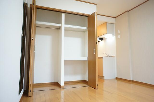 稲城市矢野口のアパートの収納