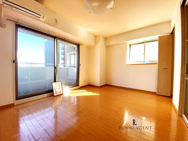 プロビデンス栄南の居間・リビング