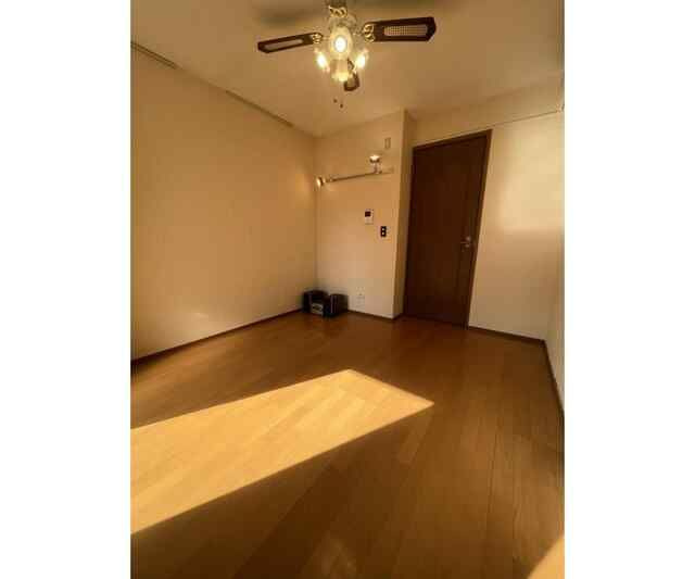 モデラートの寝室