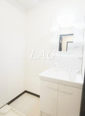 【洗面所】 | プラージュ幕張 | 洗面台です。