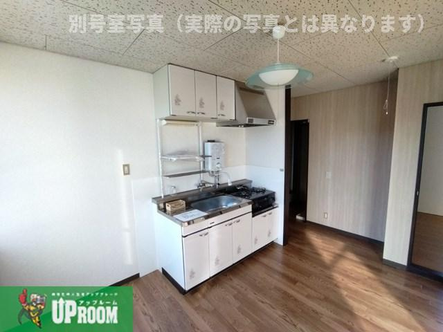 コーポ国正の居間・リビング