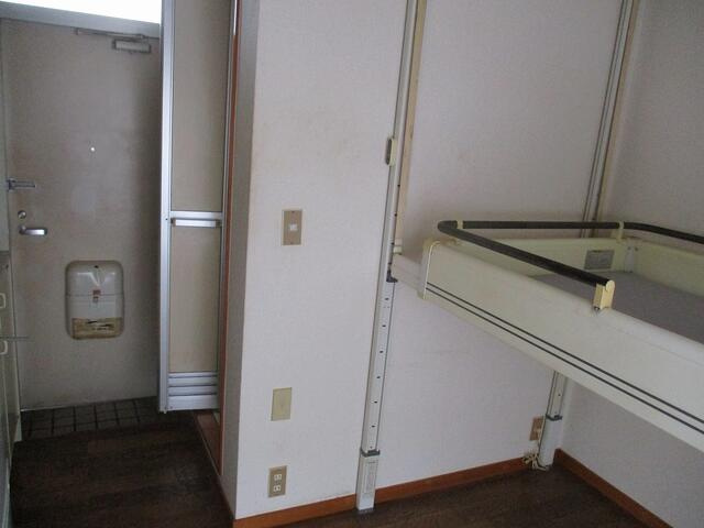 メゾンドKⅡの玄関