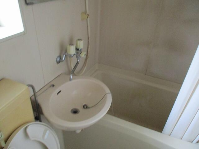 メゾンドKⅡの浴室