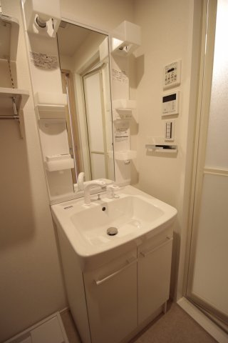 LANART北小金の独立洗面台