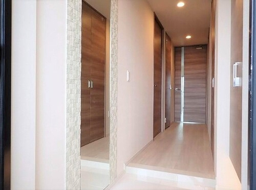 サーパス博多サウスガーデンの玄関|玄関収納