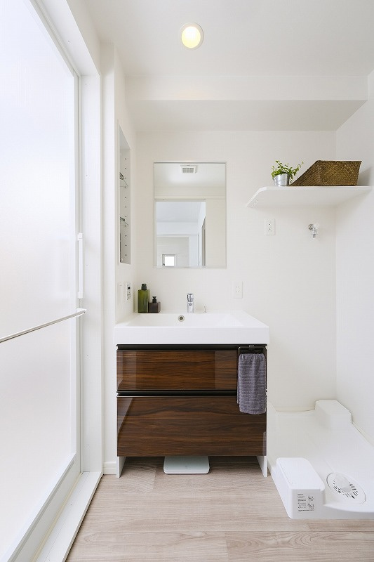 エンクレスト千早の洗面所|ゆったりとスペースのある洗面所