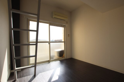 【洋室】 | フォンタル西板持