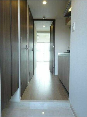 【玄関】 | ザ・レジデンス・オブ・トーキョーJK40 | 収納もある玄関です