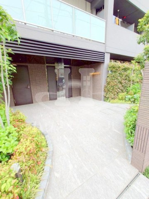 【エントランス】 | ザ・レジデンス・オブ・トーキョーJK40 | 毎日通るエントランスはこのようになっています