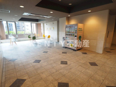 【ロビー】 | レジディア島津山 | 清潔なロビーです