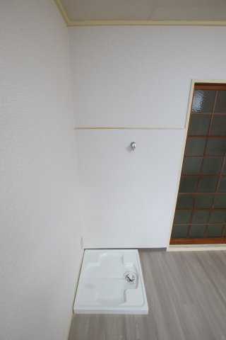 【設備】 | ブルースカイハイツ | 室内洗濯機置場