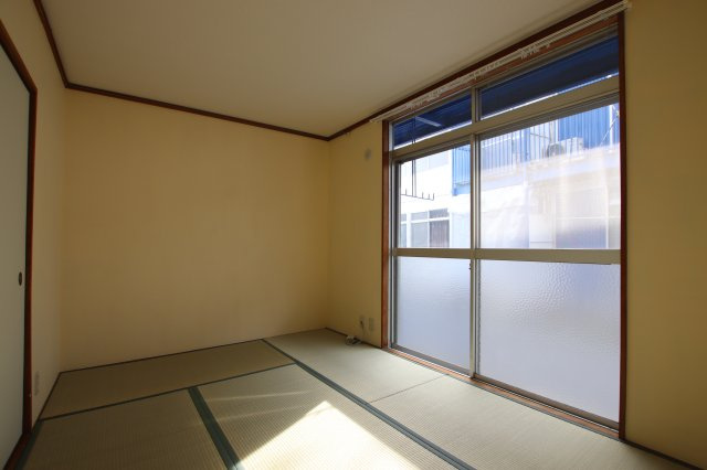 【寝室】 | ブルースカイハイツ