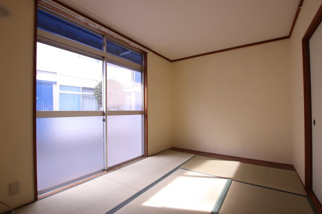 【寝室】 | ブルースカイハイツ