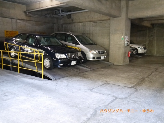 【その他共用部分】 | 板橋ハイタウン | 建物内に駐車場を完備。