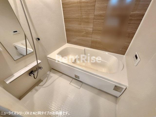 ハールピイヒルズ本町の浴室|バス