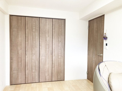 【洋室】 | 手稲パークビル | 6.3帖洋室・クローゼット完備で収納便利♪