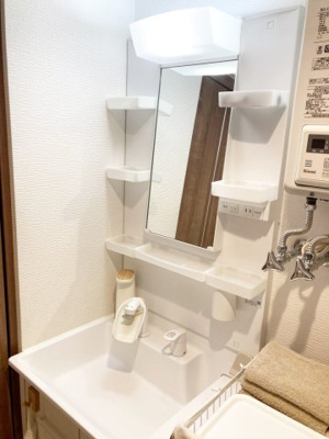 【独立洗面台】 | 手稲パークビル | 収納豊富な独立洗面台♪