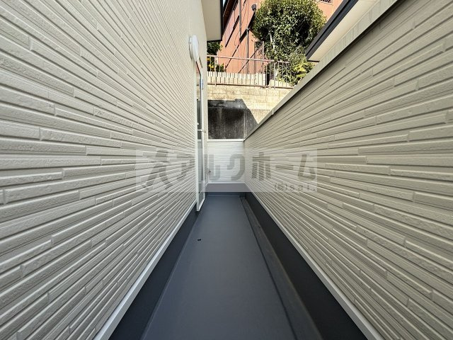 柏原市大字高井田の一戸建てのバルコニー