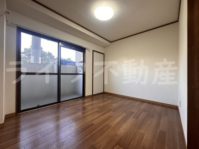 ロイヤル神路IIの居間・リビング|ゆったり過ごせるリビングです