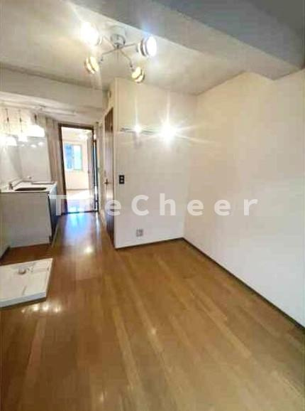 モデラートの居間・リビング