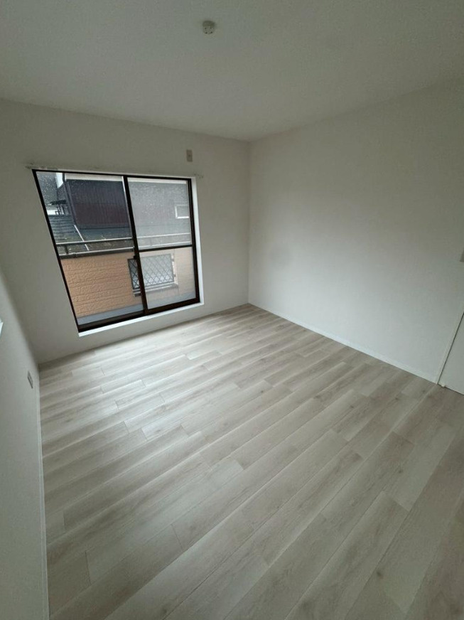 横浜市瀬谷区本郷1丁目 中古戸建て【仲介手数料無料】の洋室