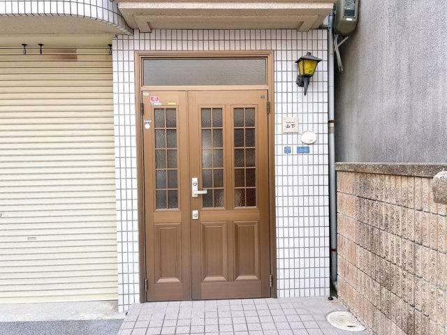 大久保町1丁目　中古一戸建ての玄関|■物件内覧・資金計画相談・住宅ローン相談、リフォーム相談、お問合せ受付中■
※当日・翌日のご内覧、ご相談はお電話でのお問合せがスムーズです！