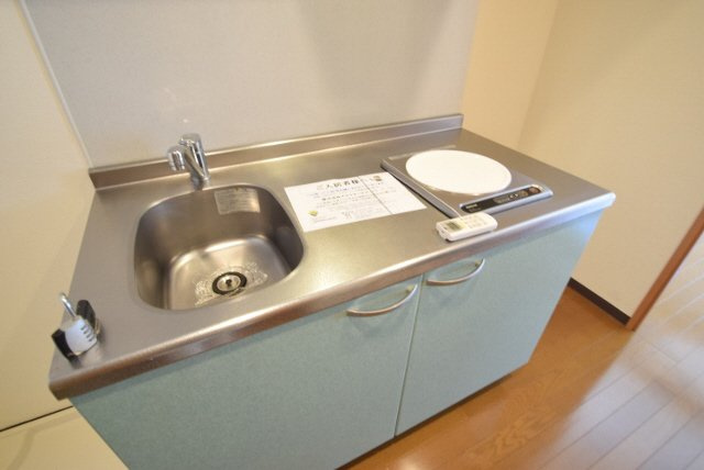 ミリアビタ№５のキッチン|IHコンロ付きです。