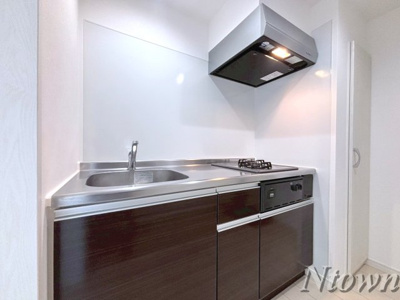 【居間・リビング】 | リバティ八田 | こちらのリビングで趣味の時間をお楽しみください