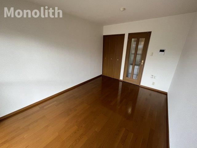 ワイズクレスト久米田の洋室