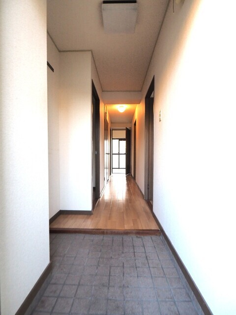 ブリックコート５２の玄関|落ち着いた玄関です