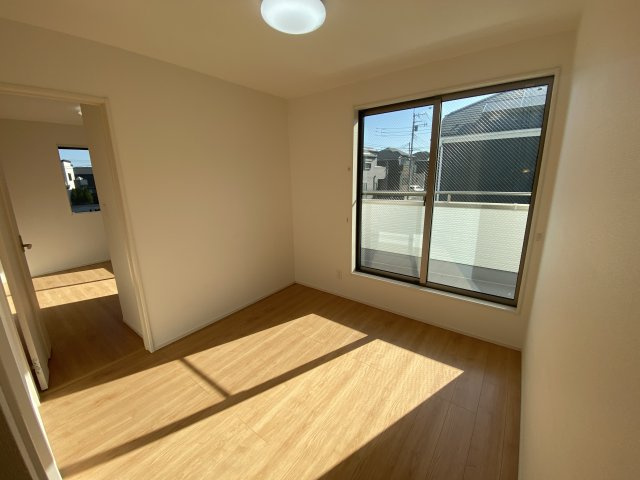 清瀬市中里　リフォーム済中古戸建の洋室
