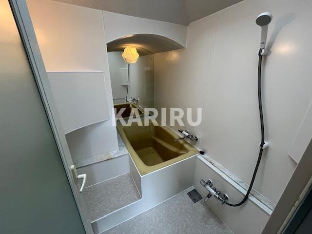 メゾンドノブレの浴室