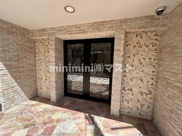 プレジオ九条のエントランス