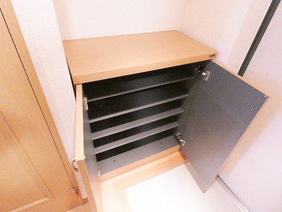 【玄関】 | ルネス・グリシーヌ