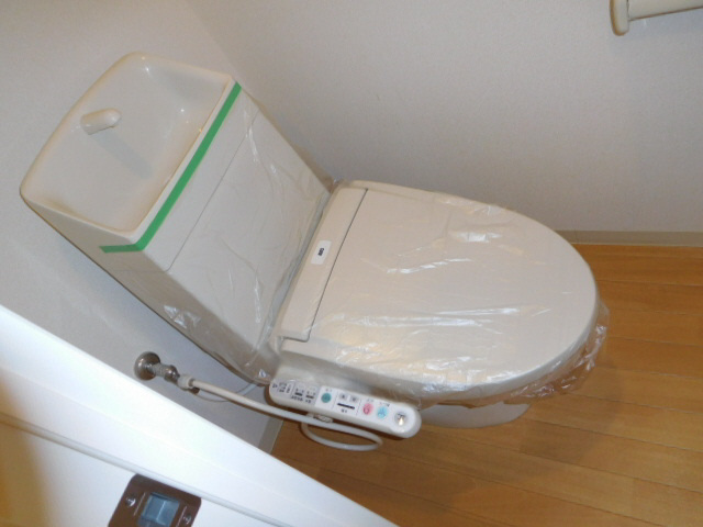 加古川市加古川町北在家の賃貸マンションのトイレ