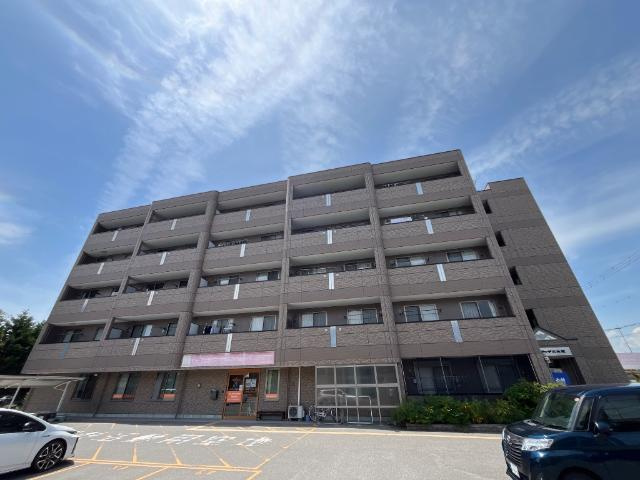 加古川市加古川町北在家の賃貸マンションの外観|外観写真（昼）