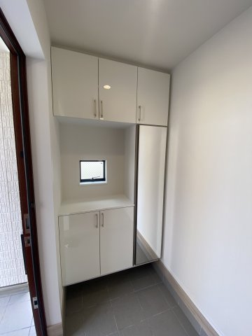 清瀬市中里2期の玄関