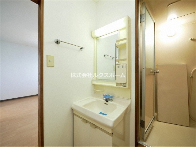 美山マンションの洗面所