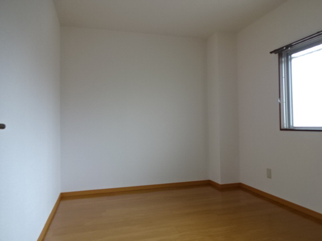 加古川市別府町新野辺北町３丁目の賃貸マンションの寝室