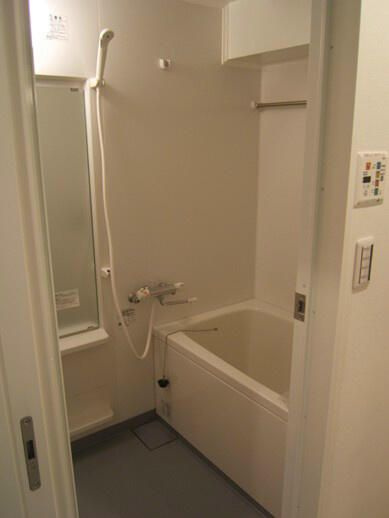 メインステージ上野の浴室