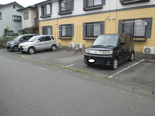 【駐車場】 | ハイブリッジA