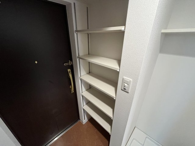 Luxe布施東2の収納