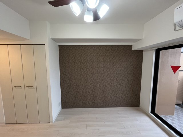 Luxe布施東2の洋室